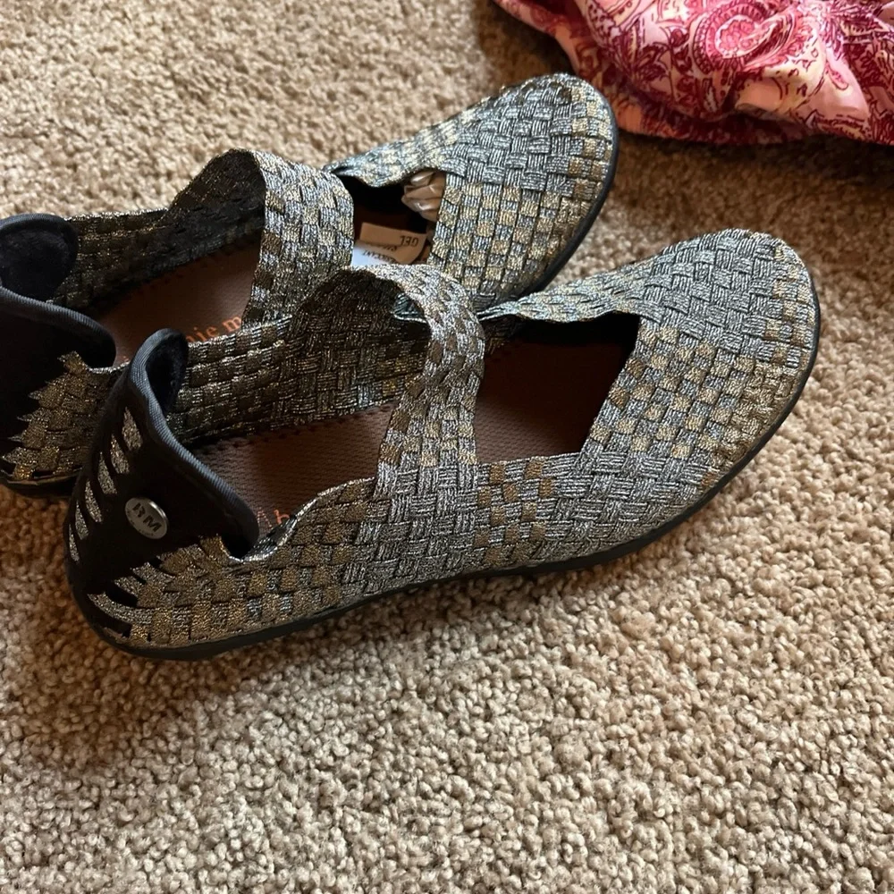 Bernie mev Women's Gray Woven Shoes Mary Jane ballet flats us 7